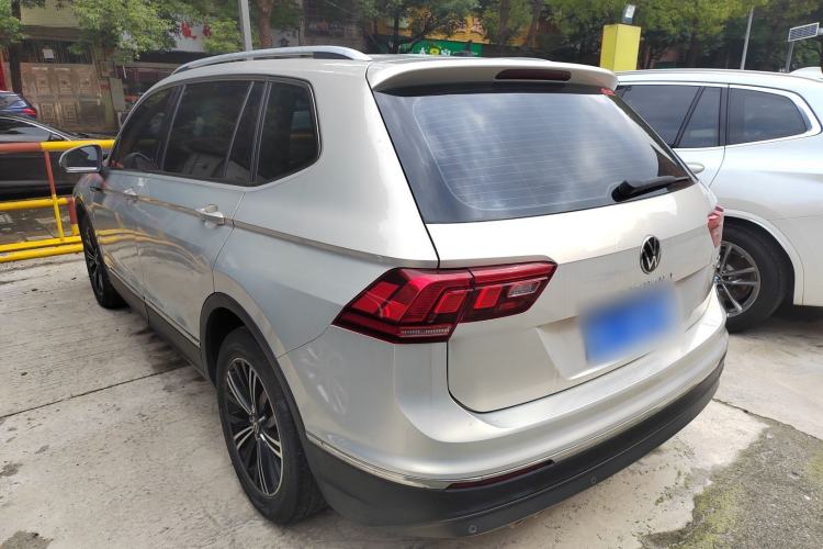 Used Volkswagen Tiguan L 2021 330TSI Automatic Two-Wheel Drive Smart Edition
