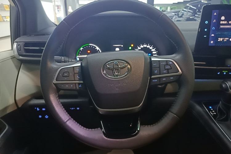 Used Toyota SIENNA 2021 2.5L Hybrid Premium Edition