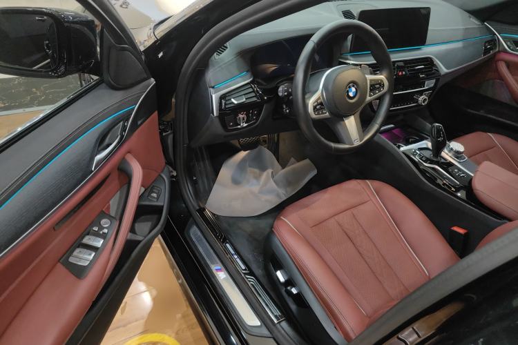 Used BMW 5 Series 2022 Restyled 530Li Leading Edition M Sport Package
