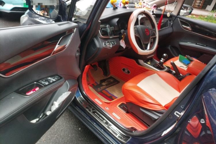 Used BYD Song MAX 2017 1.5T Manual Smart Connect Luxury 7-Seater
