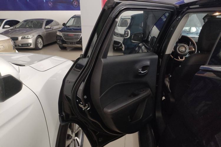 Used Jeep Compass 2019 220T Automatic Family Edition