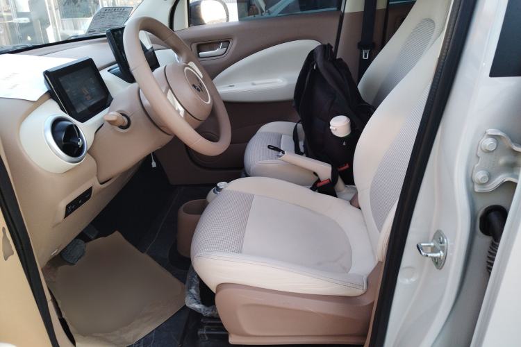 Used Wuling Hongguang MINIEV 2025 Four-Door Version Advanced Edition Left Front Seat