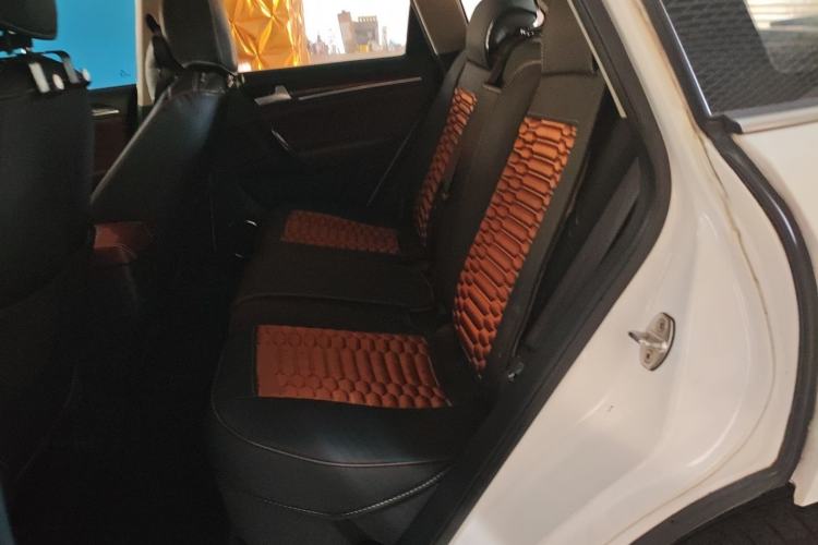 Used Zotye T600 2015 Family Edition 2.0T Manual Elite Version
