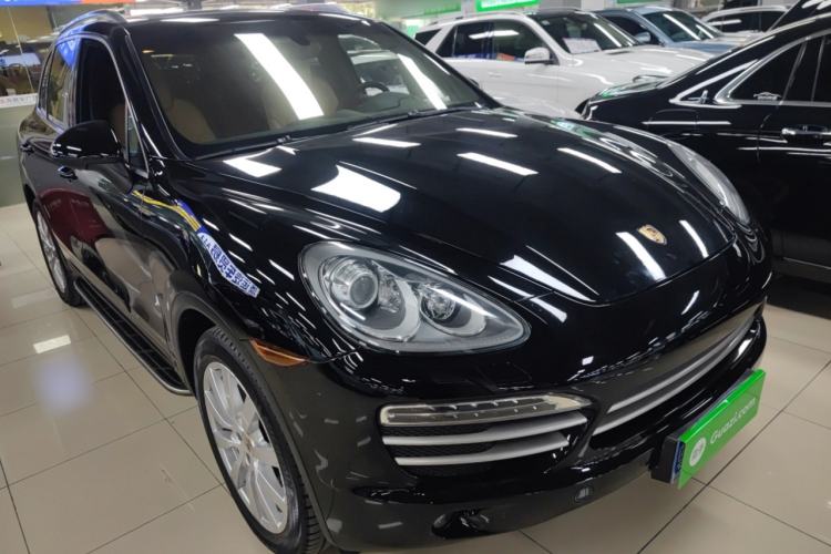 Used Porsche Cayenne 2014 3.6T Automatic Transmission U.S. Specification Front Right 45 Deg