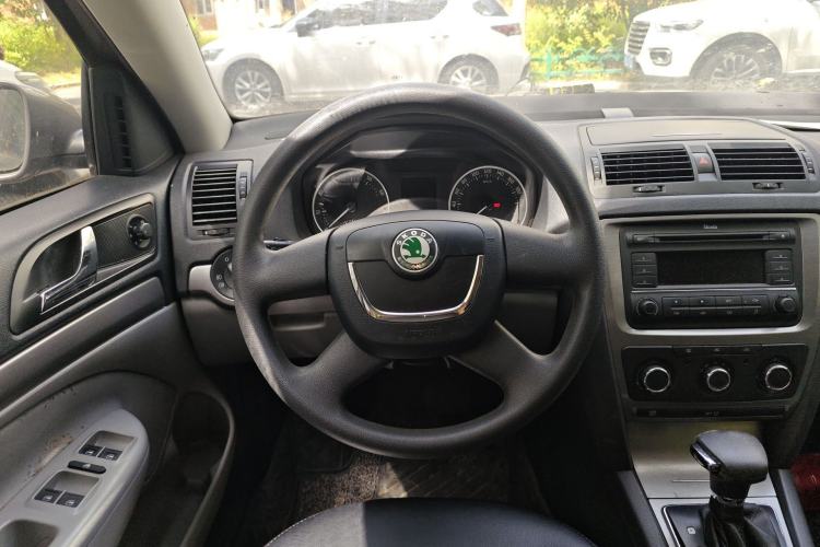 Used Skoda Octavia 2012 1.6L Automatic Yijie Edition
