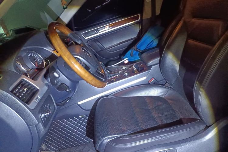 Used Volkswagen Touareg 2011 3.0 TSI Comfort Version