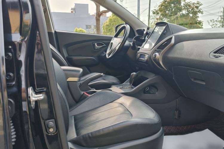 Used Hyundai ix35 2015 2.0L Automatic 2WD Smart Type China IV Right Front Seat