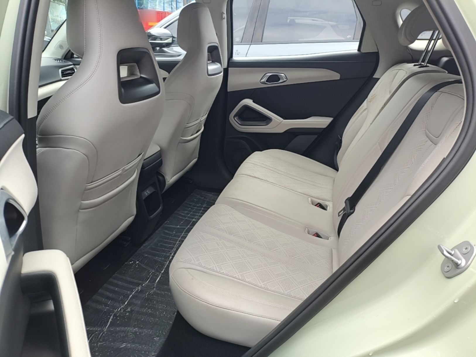 BYD Yuan UP 2024 401 km Active Version — снимка 20