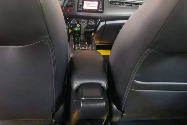 Used Honda Vezel 2015 1.8L CVT 2WD Elite Model
