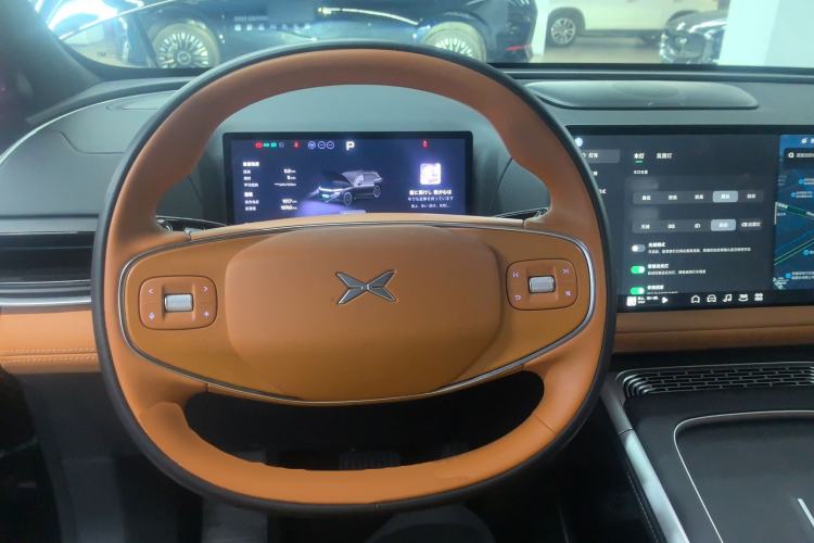 Used XPeng G9 2025 625 Long-Range Max Steering Wheel