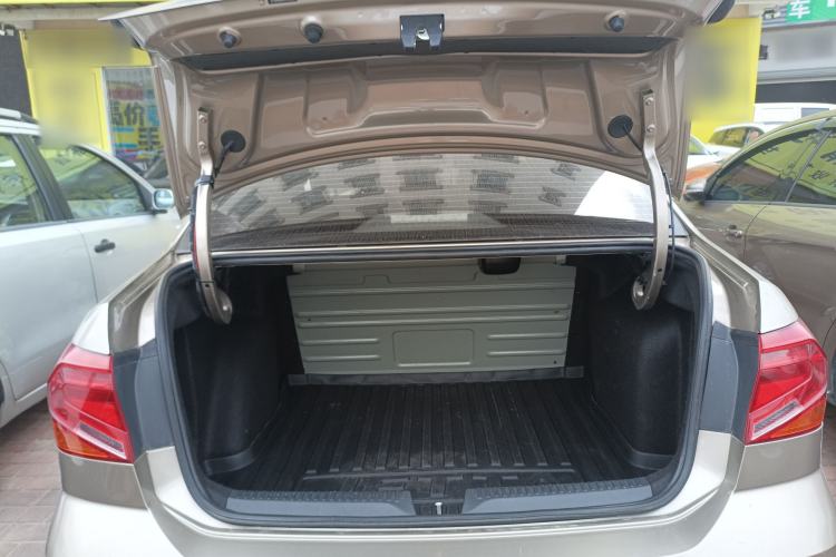 Used Volkswagen Jetta 2019 Dream Edition 1.5L Automatic Fashionable Version Trunk