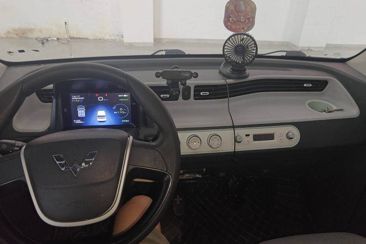 Used Wuling Hongguang MINIEV 2022 Macaron Premium Model – Lithium Iron Phosphate
