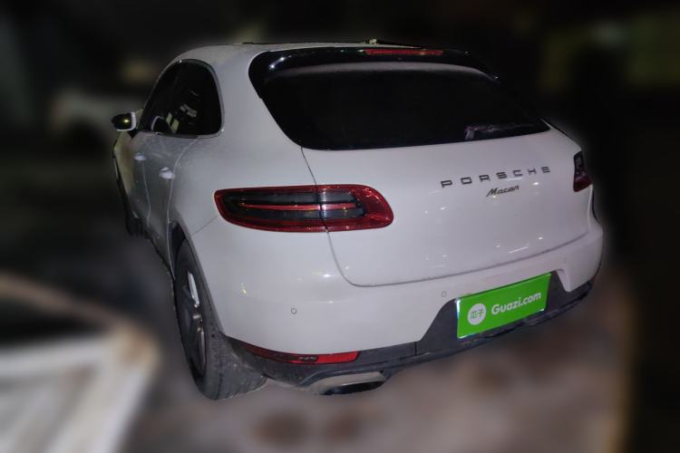 Used Porsche Macan 2016 Macan 2.0T Rear Left 45 Deg