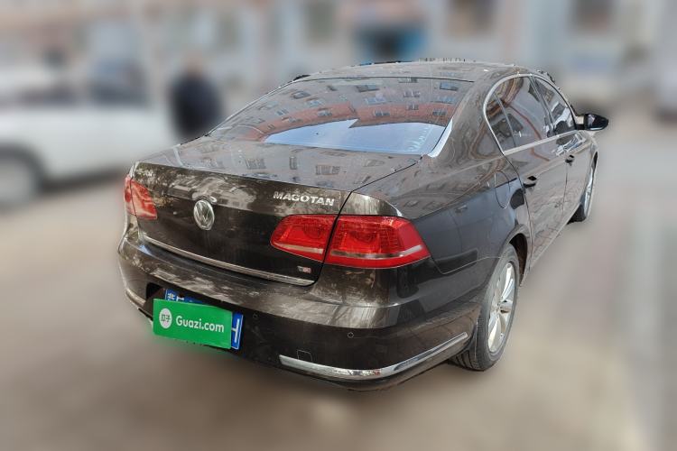 Used Volkswagen Magotan 2015 1.8TSI Comfort Model Rear Right 45 Deg