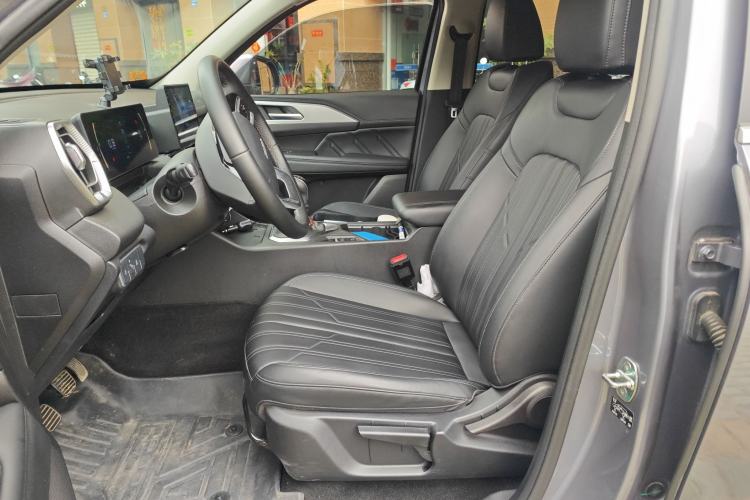 Used Haval H5 2023 2.0T Manual Two-Wheel Drive Return-to-Order Custom Edition Gasoline
