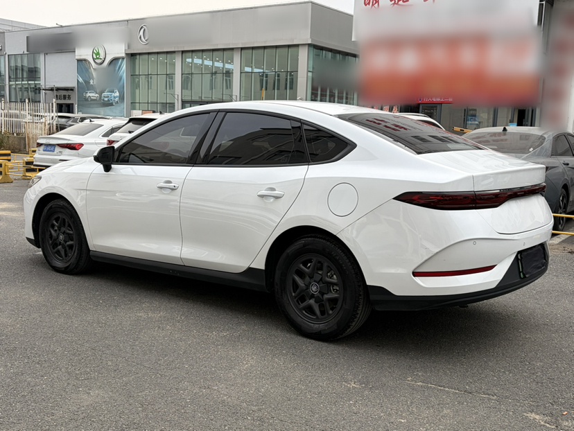 BYD Qin PLUS 2025 DM-i Smart Drive 55KM Leading Model — снимка 7