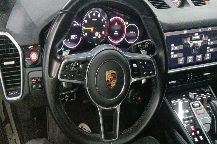 Used Porsche Cayenne E-Hybrid 2021 Cayenne E-Hybrid 2.0T Steering Wheel