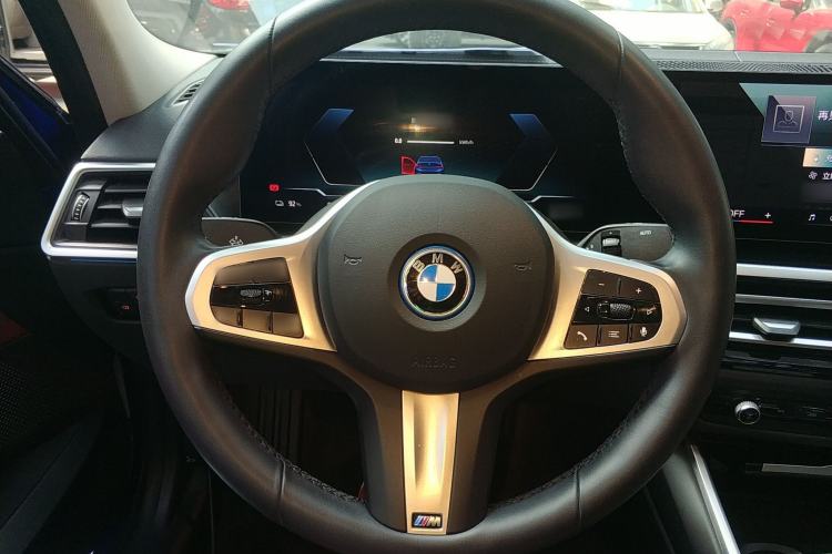 Used BMW i3 2024 eDrive 35 L
