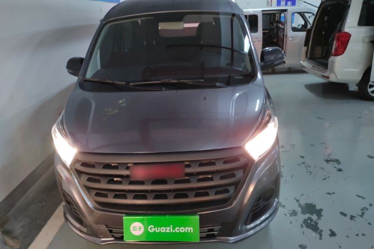 Used Jinbei Gold Hiace M Classic 2024 1.5L Engineering Lion Passenger Vehicle 5 Seats
