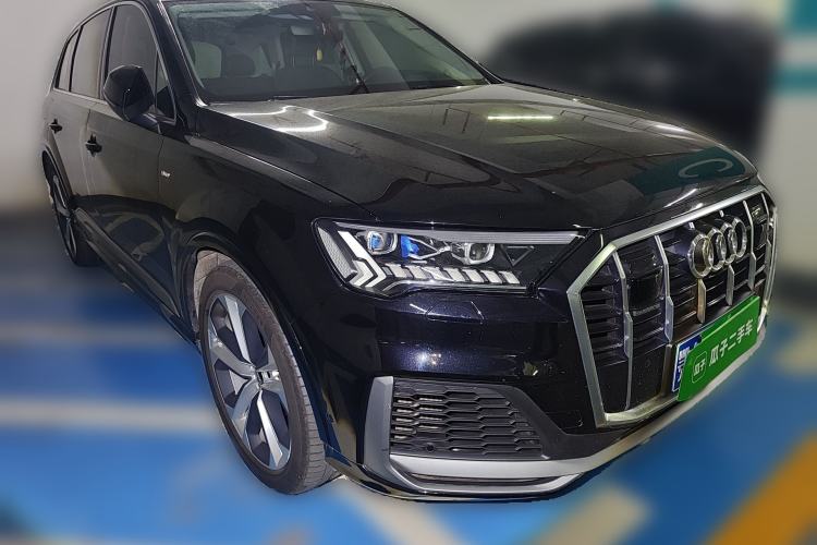 Used Audi Q7 2021 55 TFSI quattro S line Prestige Edition Front Right 45 Deg