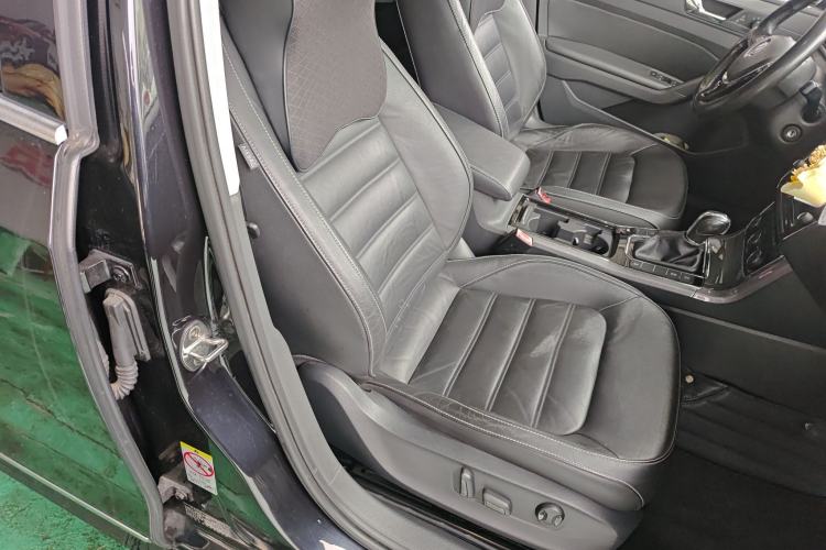 Used Volkswagen Passat 2016 330TSI DSG Luxury Edition