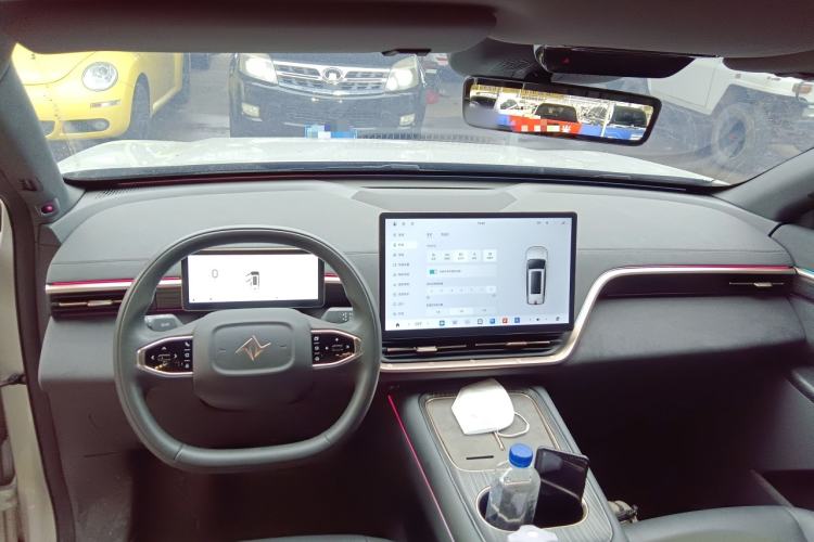 Used Dongfeng eπ eπ008 2024 210Max Range-Extended Version 6 Seats Center Console