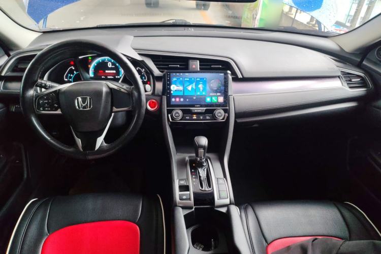 Used Honda Civic 2016 220TURBO CVT Luxury Edition Center Console