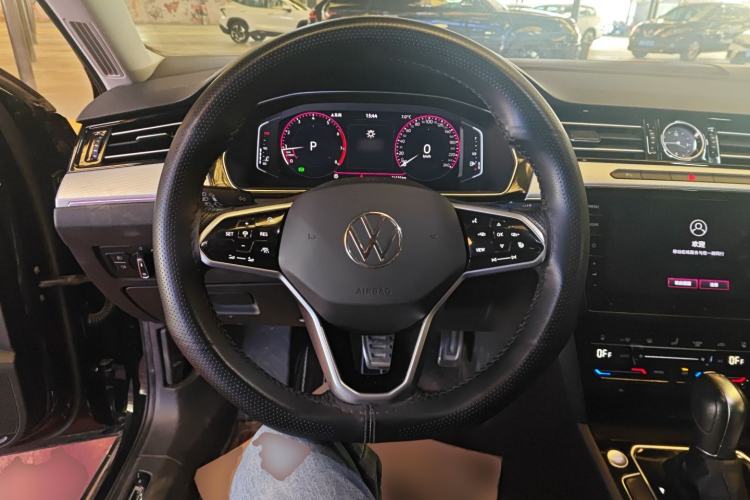 Used Volkswagen Magotan 2023 2 Million Units Commemorative Edition 330TSI DSG Luxury Version