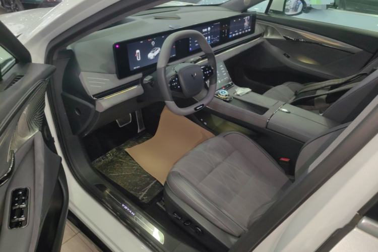 Used VOYAH PASSION 2023 Four-Wheel Drive Flagship Edition Driver Seat