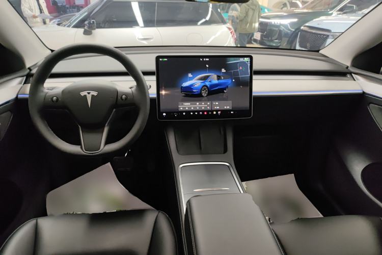 Used Tesla Model Y 2024 Rear-Wheel-Drive Version
