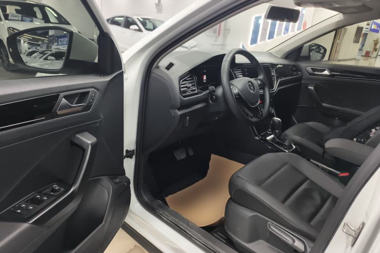 Used Volkswagen T-ROC 2021 280TSI DSG Two-Wheel Drive Comfort Connect Edition Driver Seat