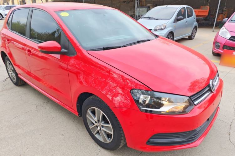 Used Volkswagen Polo 2014 1.4L Manual Fashion Edition Front Right 45 Deg