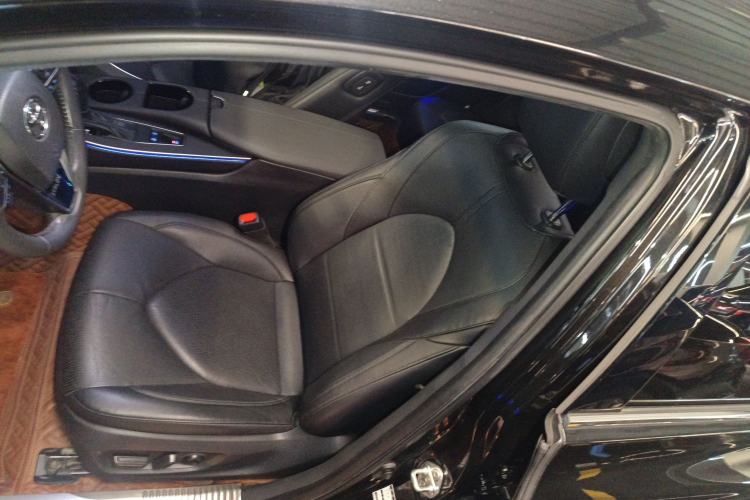 Used Toyota Avalon 2019 2.0L Luxury Edition China VI Standard