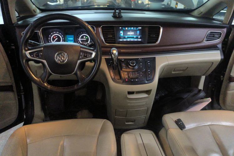 Used Buick GL8 2017 25S Luxury Version China V Standard Center Console