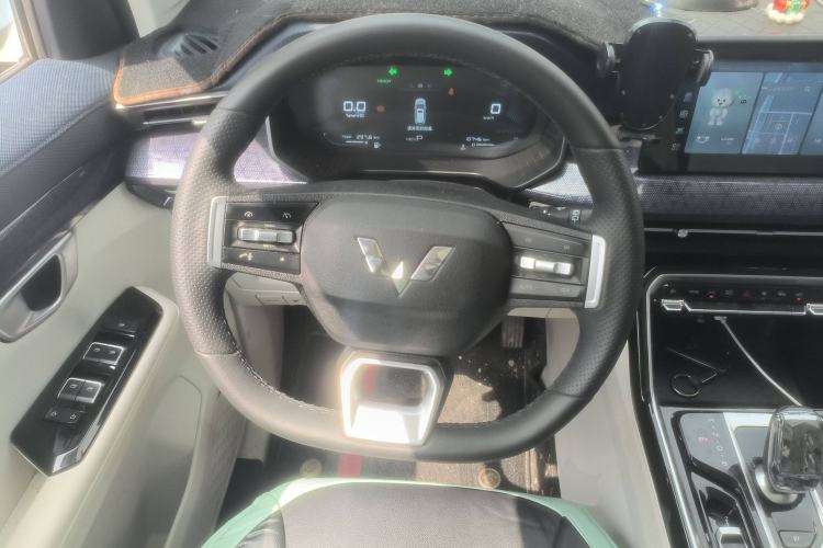 Used Wuling Asta 2022 2.0L DHT Electric-Speed Version Steering Wheel
