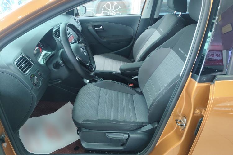 Used Volkswagen Polo 2016 1.6L Cross Polo Automatic Left Front Seat