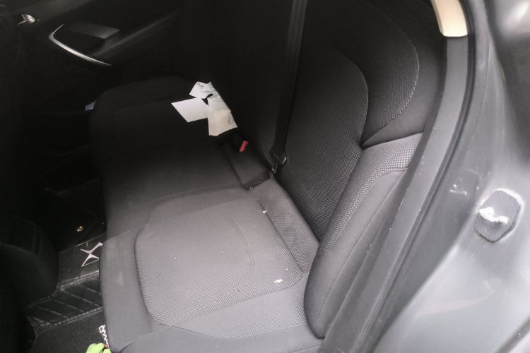 Used DS 5LS 2014 1.8L automatic Comfort version VTi140
