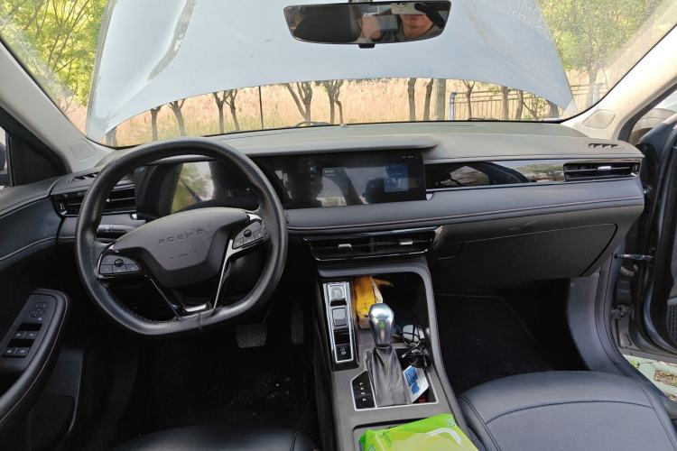 Used Roewe i5 2023 1.5L CVT Luxury Edition
