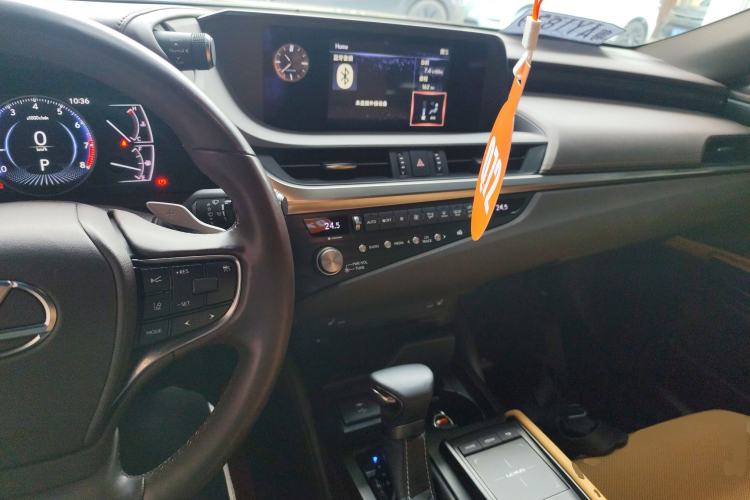 Used Lexus ES 2020 200 Excellence Edition
