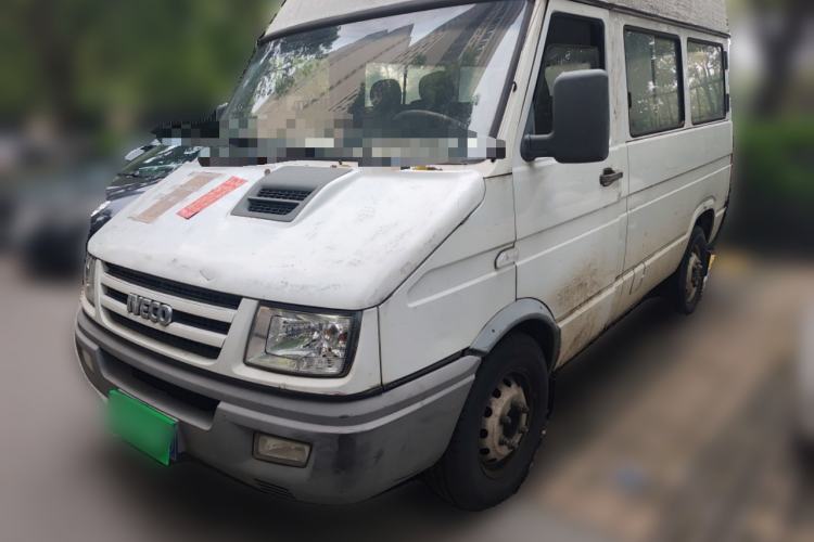 Used Iveco Daily 2014 2.5T-A35 NJ6484ACM47Z4