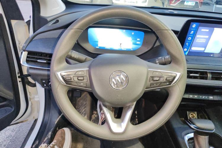 Used Buick Velite 6 2023 Revised Version 430 km Range – Commuter Edition Steering Wheel