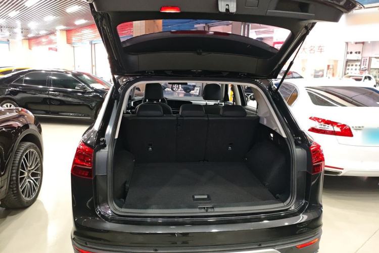 Used Volkswagen Tayron 2020 280TSI Two-Wheel Drive Luxury Connect Edition