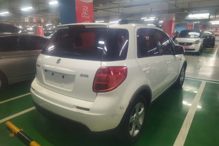 Used Suzuki SX4 2016 1.6L Automatic Classic Edition Rear Right 45 Deg