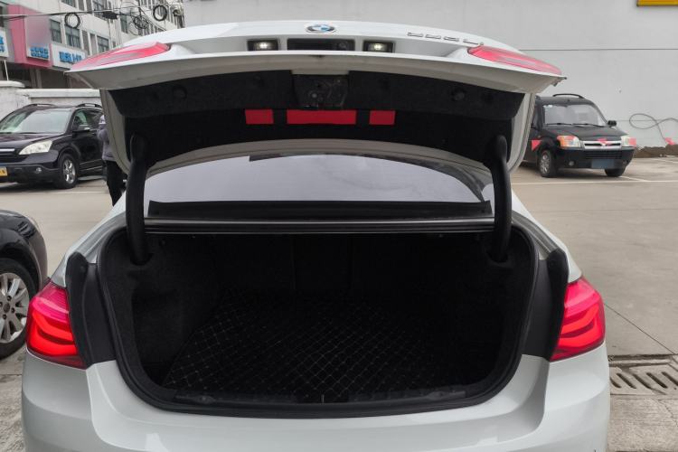 Used BMW 3 Series 2018 320Li Fashion Model
