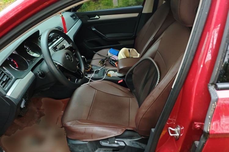 Used Volkswagen Lamando 2015 230TSI DSG Fashion Edition Left Front Seat