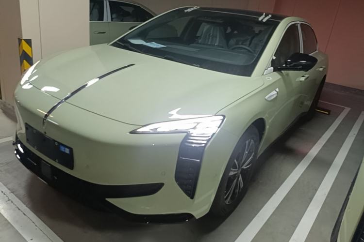 Used Hongqi EH7 2025 690 Smart Selection Edition