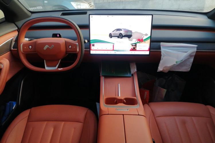 Used ONVO L60 2024 60 kWh All-Wheel Drive