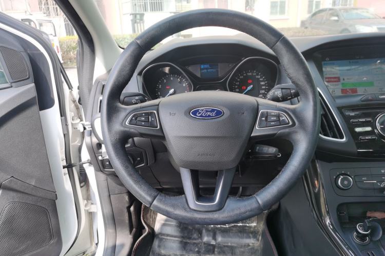 Used Ford Focus 2018 Hatchback Classic 1.6L Automatic Trendy SmartDrive Edition