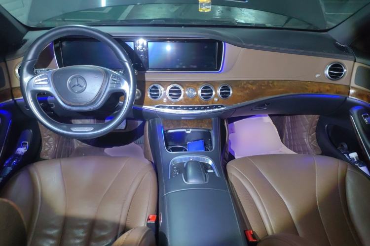 Used Mercedes-Benz S-Class 2014 S 400 L Prestige Edition Center Console