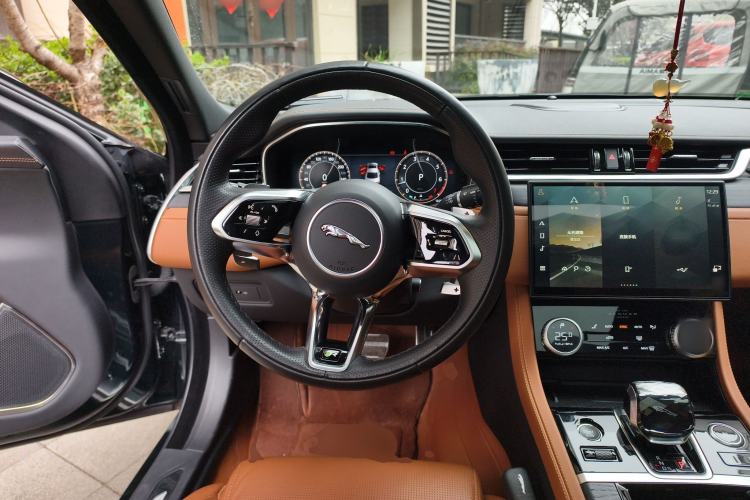 Used Jaguar XFL 2023 XFL 2.0T P300 Four-Wheel-Drive Flagship Sport Edition
